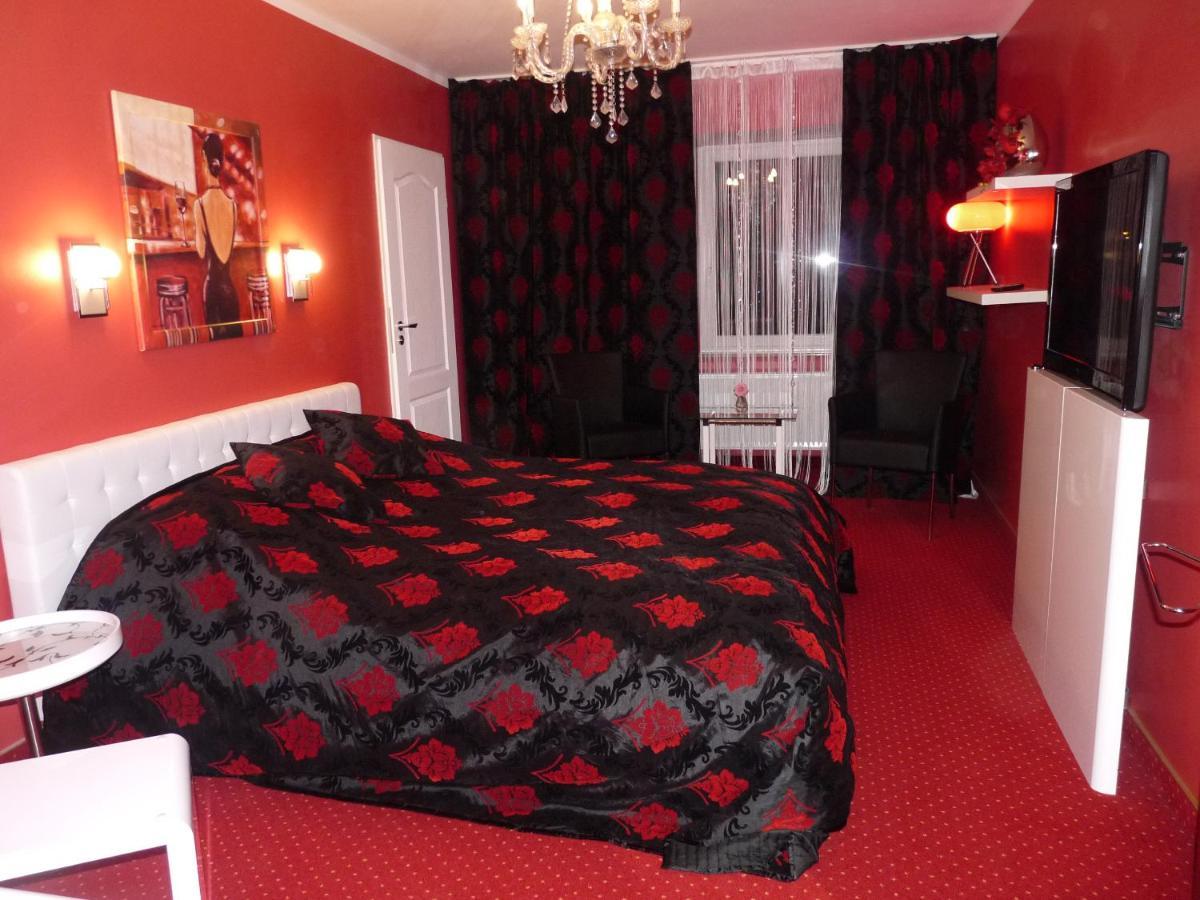Bed and Breakfast Kardamon Żary Esterno foto