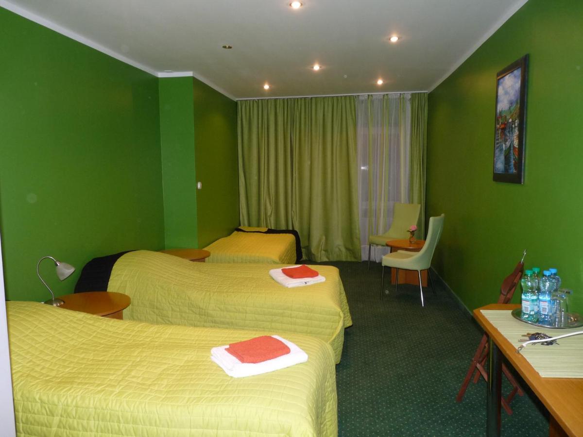 Bed and Breakfast Kardamon Żary Esterno foto